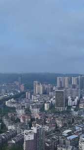 竖版航拍四川乐山城市建设乐山大景