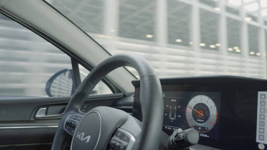 起亚K5城市快速路 行驶2