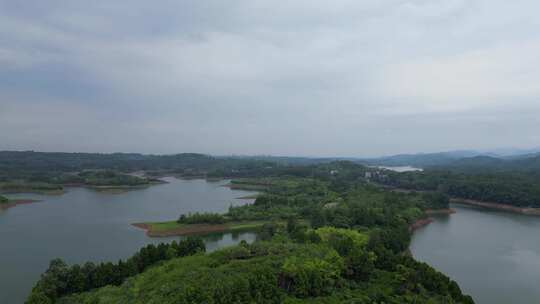 四川眉山仁寿黑龙滩的岛与湖