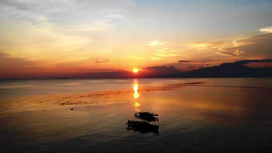 夏日海边夕阳晚霞素材