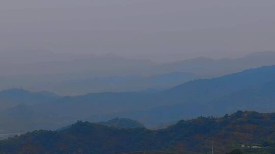 水墨画一样的大山风景