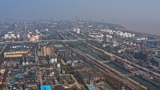 上海 金山化工区 航拍化工厂视频素材模板下载