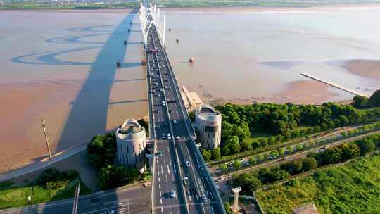 杭州钱塘江九堡大桥车流风景延时