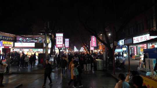 西安回民街小吃西安美食民生市井烟火气夜景