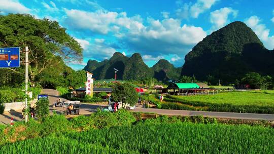 航拍桂林遇龙河风景区民宿建筑田园风光延时