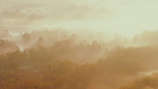 山水画 晨光晨雾 唯美意境