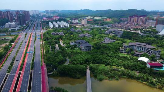 航拍广西南宁玉洞大道宽敞的公路