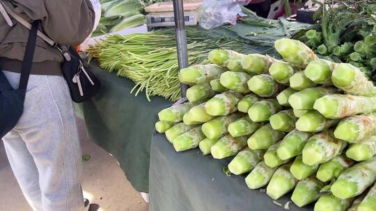 买菜绿叶菜蔬菜菜市场百姓生活赶大集