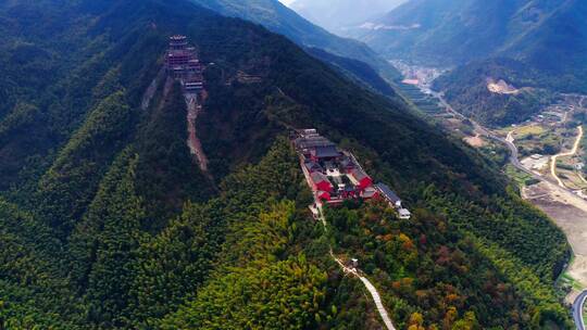 山巅上的寺院