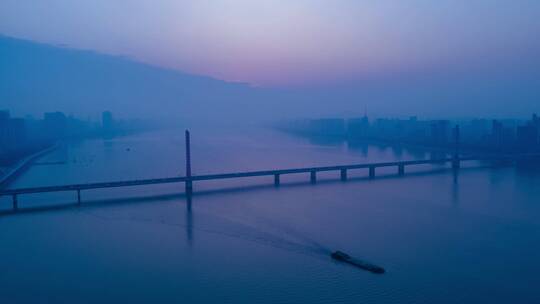 落日黄昏时的钱塘江大桥