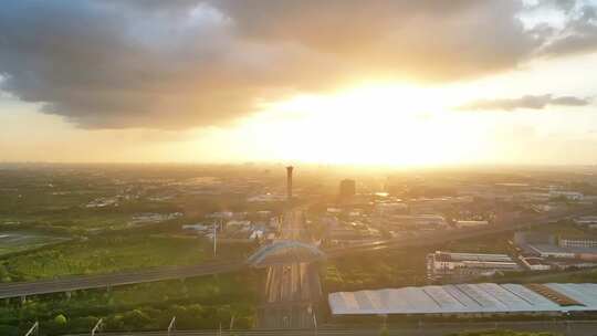 夕阳马路