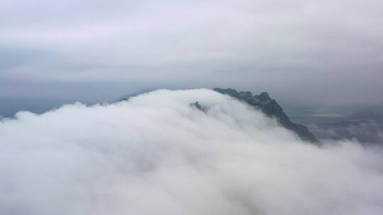 明代司马台长城夏季瀑布云海风光视频素材模板下载