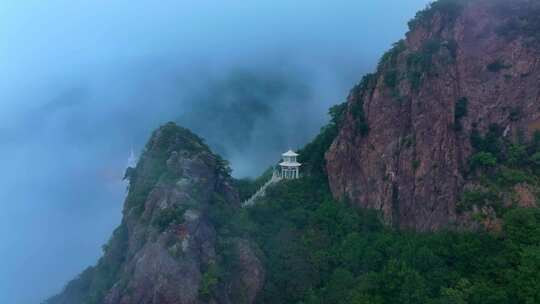 航拍辽宁辽阳龙峰寺