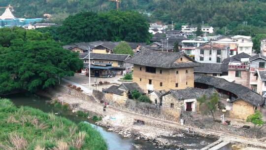 航拍云水谣古镇溪水小桥土楼