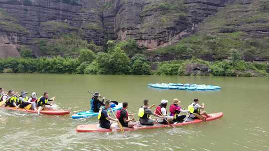 夏天郴州西河风光带五里牌水上运动划船3