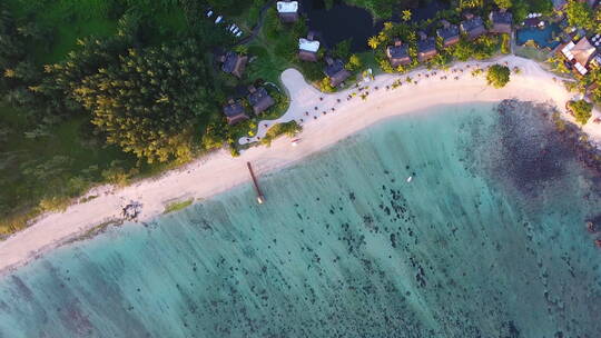 鸟瞰大海海边海景