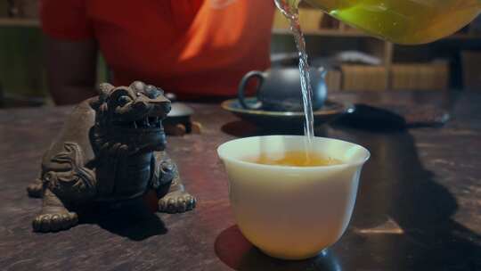 茶桌紫砂貔貅雕刻摆件