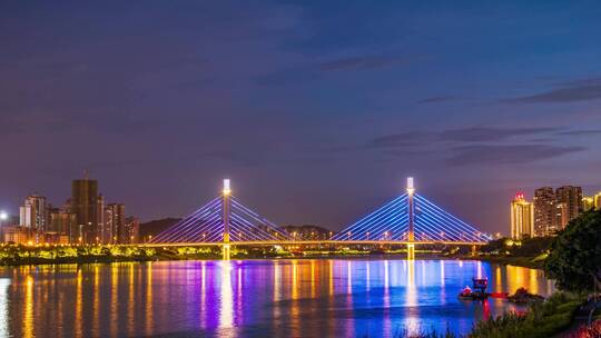 广西南宁五象新区南宁大桥邕江夜景