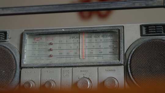 老式收音机古董老旧物件结婚贺礼解放时期