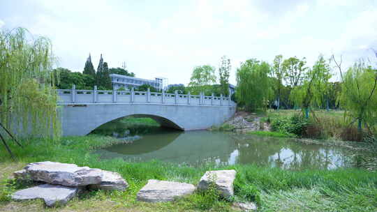 武汉洪山区巡司河活水公园风景