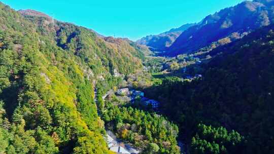 秦岭秋景