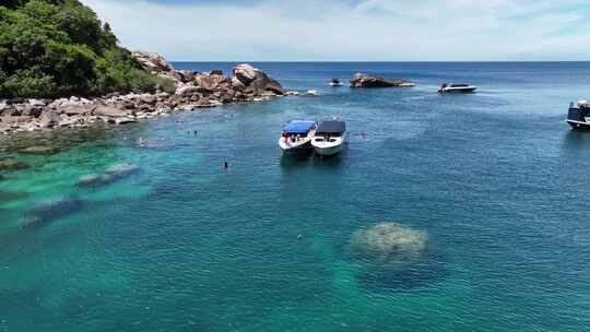 泰国龟岛热带岛屿海滨船自然风光航拍