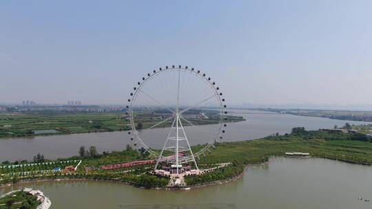 航拍湖南岳阳洞庭湖水上乐园