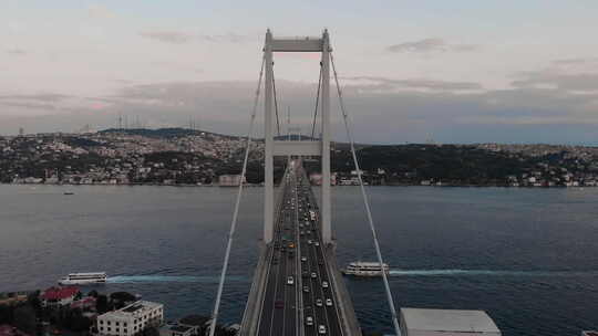 博斯普鲁斯吊桥鸟瞰图（7月15日烈士桥）视频素材模板下载