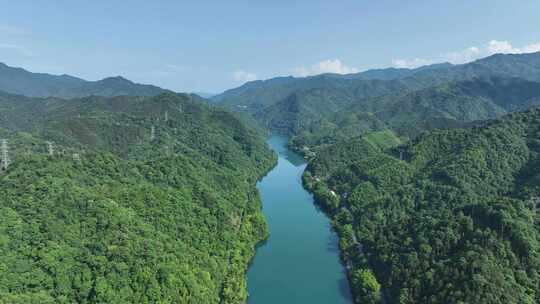 航拍风景秀丽的小东江夏季青山绿水风光