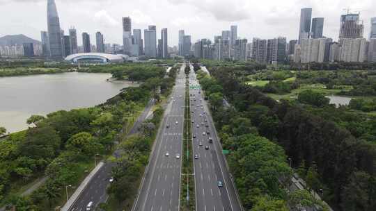 深圳滨海大道城市交通车流航拍