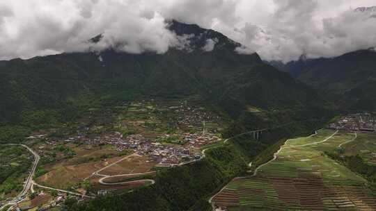 云南丙中洛怒江大峡谷航拍自然风光