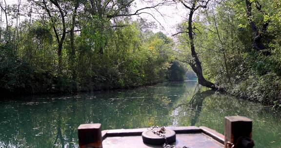 中国杭州西溪湿地摇橹船手摇船