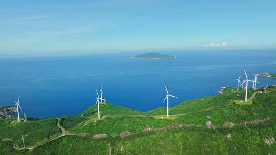 4K 海岛风车山风力发电、绿色清洁能源航拍