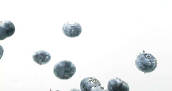 水果蓝莓入水升格特写