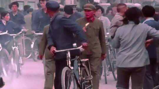 80年代工厂铁饭碗 工人福利待遇