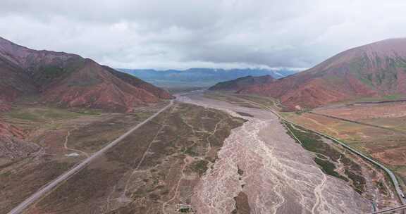 青海昆仑山脉山川河流青藏铁路大气航拍