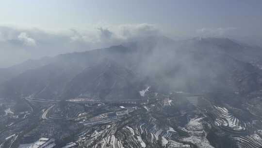 下雪 ￼ 云海 ￼户外 山峰 秦岭