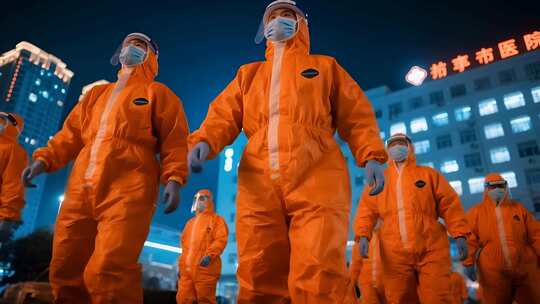 防疫人员逆行者出征抗击疫情防护服支援抗疫