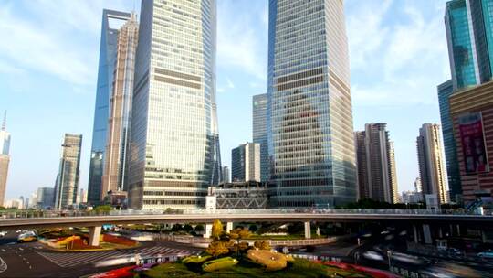 上海市中心交通繁忙的大桥