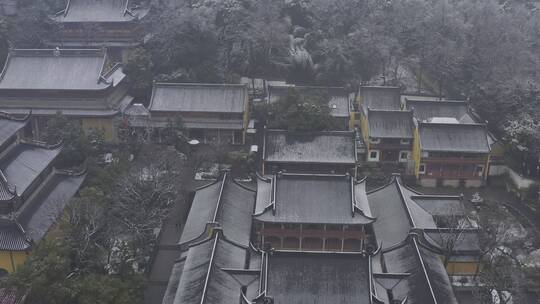 杭州灵隐雪下雪航拍