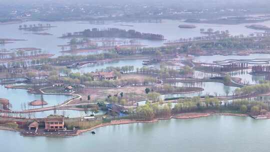 航拍北湖湿地公园树林湖泊河流空镜