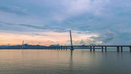 晨曦中的深圳湾大桥延时