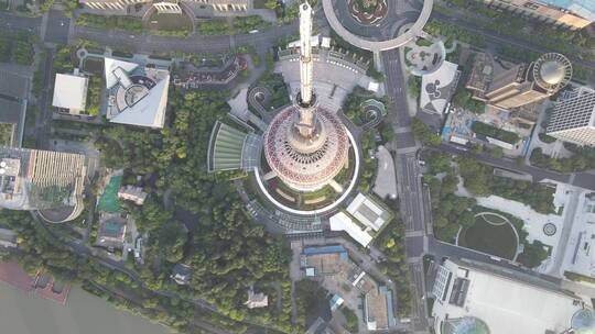 上海东方明珠摩天大楼鸟瞰图视频素材模板下载