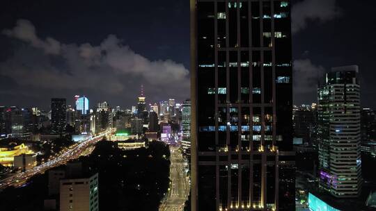 上海繁荣商业圈建筑群夜景