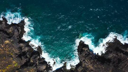 震撼大海海岸海水浪花礁石自然世界视频素材