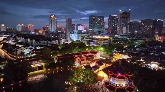 航拍苏州七里山塘街蓝调夜景