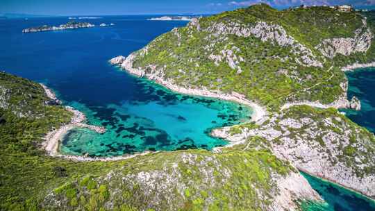 航拍希腊科孚岛海岛森林群岛高山蓝天白云视频素材模板下载
