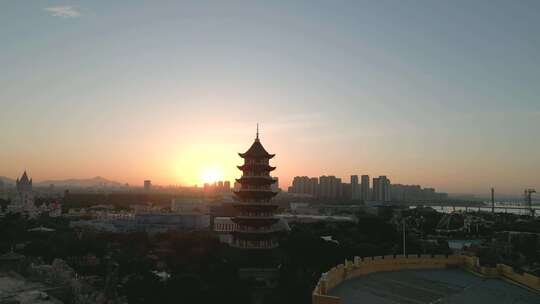 日出东方映照方特旅游景区高塔