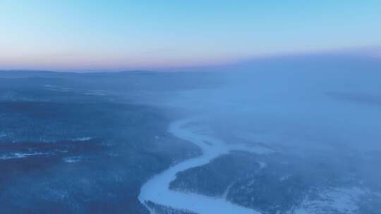 延时航拍寒冬林海雪原冻雾