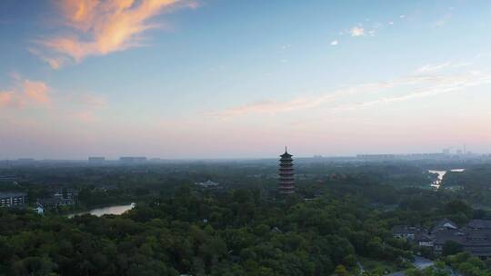 江苏省扬州市瘦西湖大明寺晨曦航拍